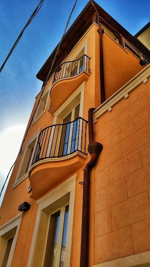 טאורמינה Hotel Le Chevalier