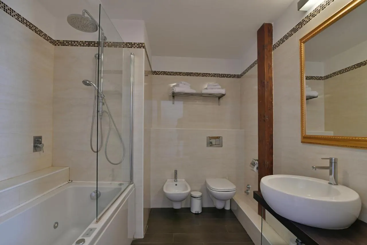 טאורמינה Hotel Le Chevalier 2*,  איטליה